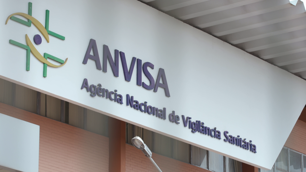 Descubra tudo o que é preciso para obter a Certificação da Anvisa na sua importação!